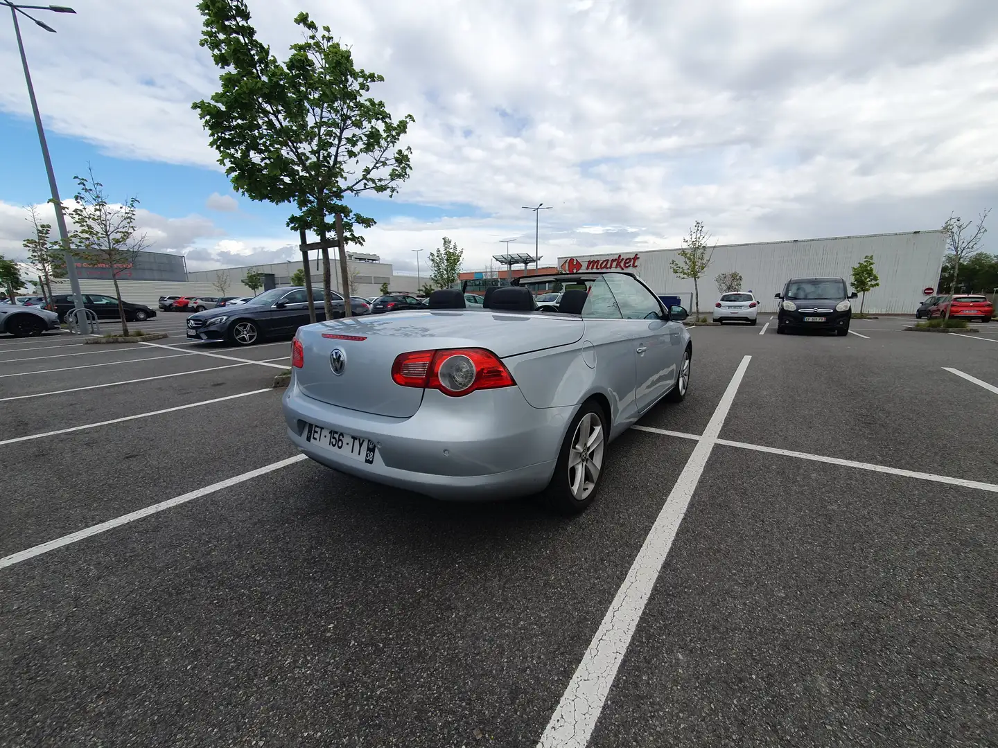 Volkswagen Eos Eos 2.0 16S TDI 140 FAP Carat Bleu - 1