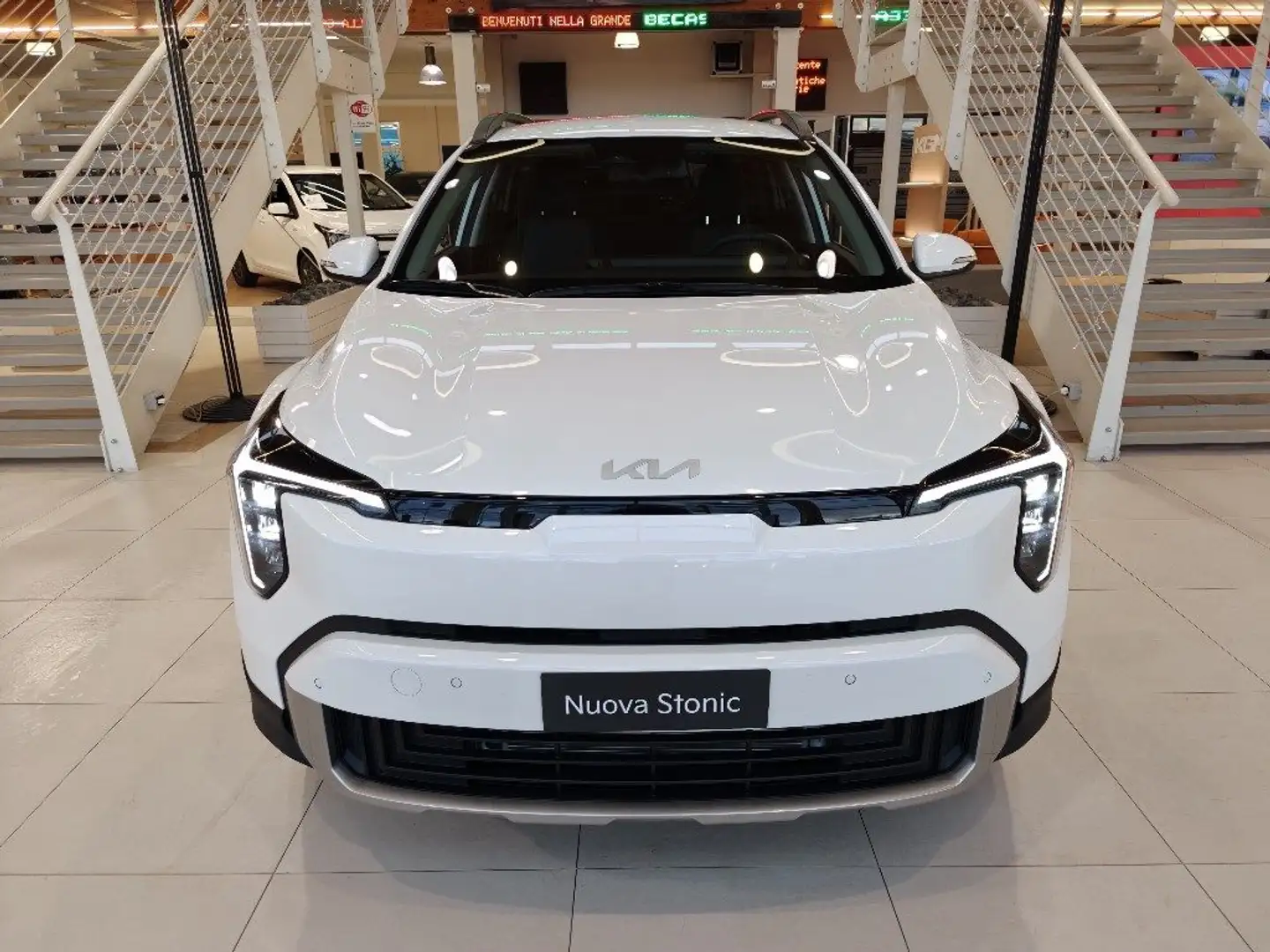 Kia Stonic 1.0 T-GDi 115 CV MHEV MT Style - PRONTA CONSEGNA White - 2