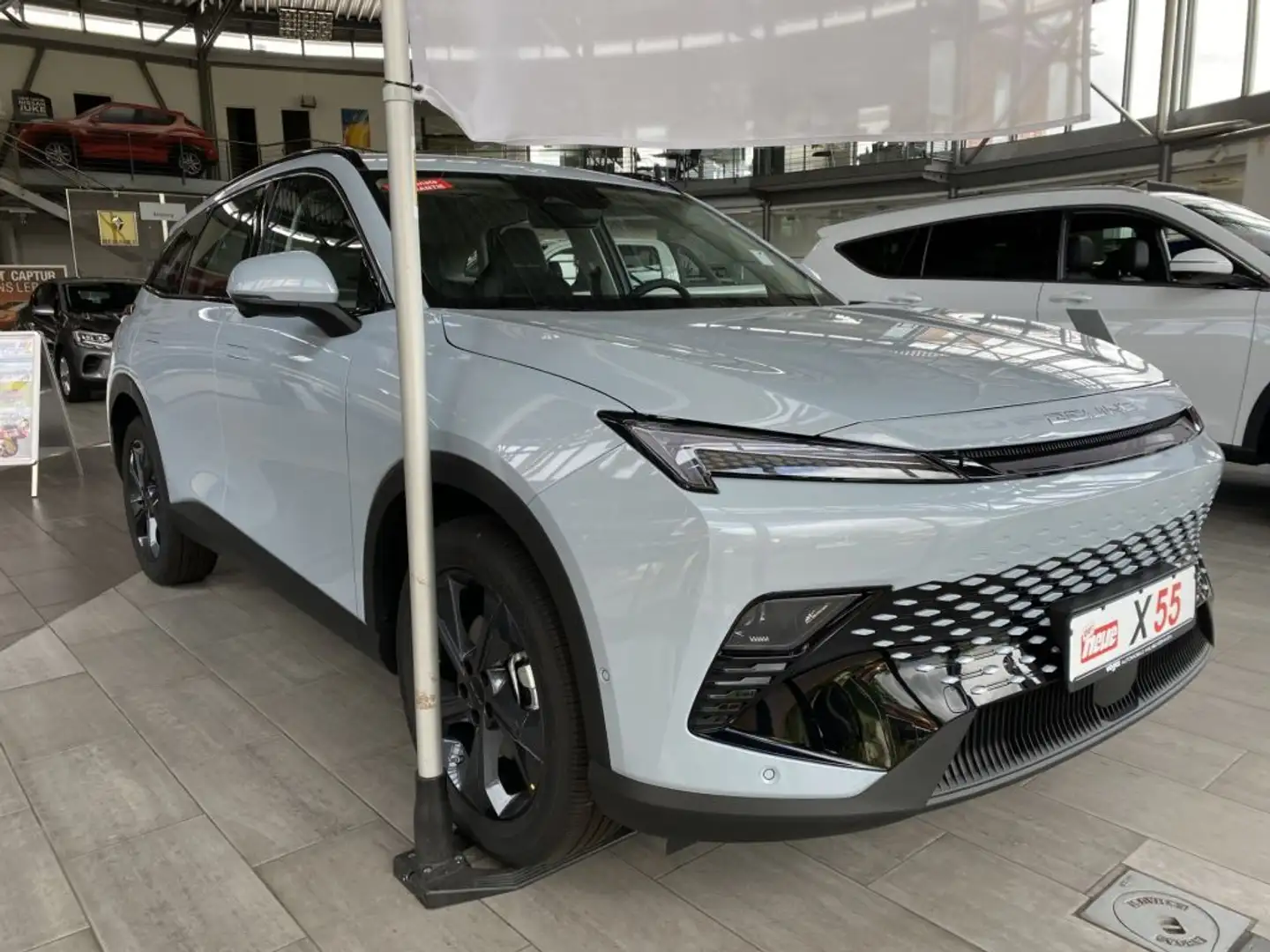 BAIC Beijing X55 II Luxury Stříbrná - 2