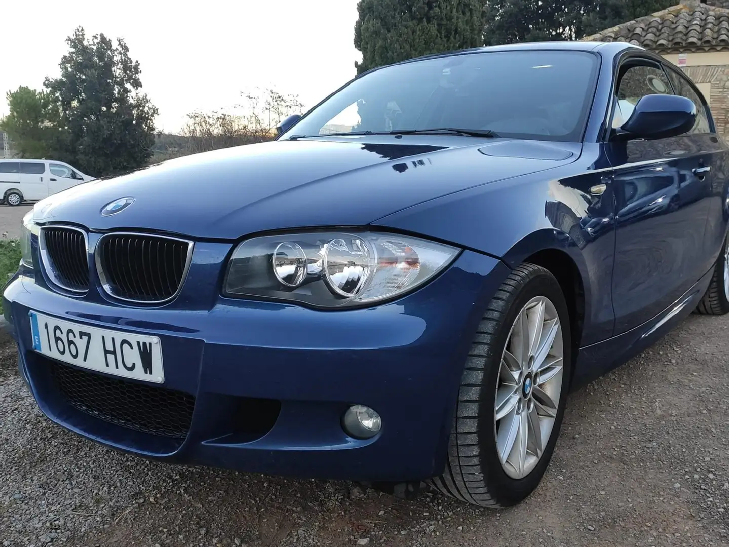 BMW 116 116d Azul - 1