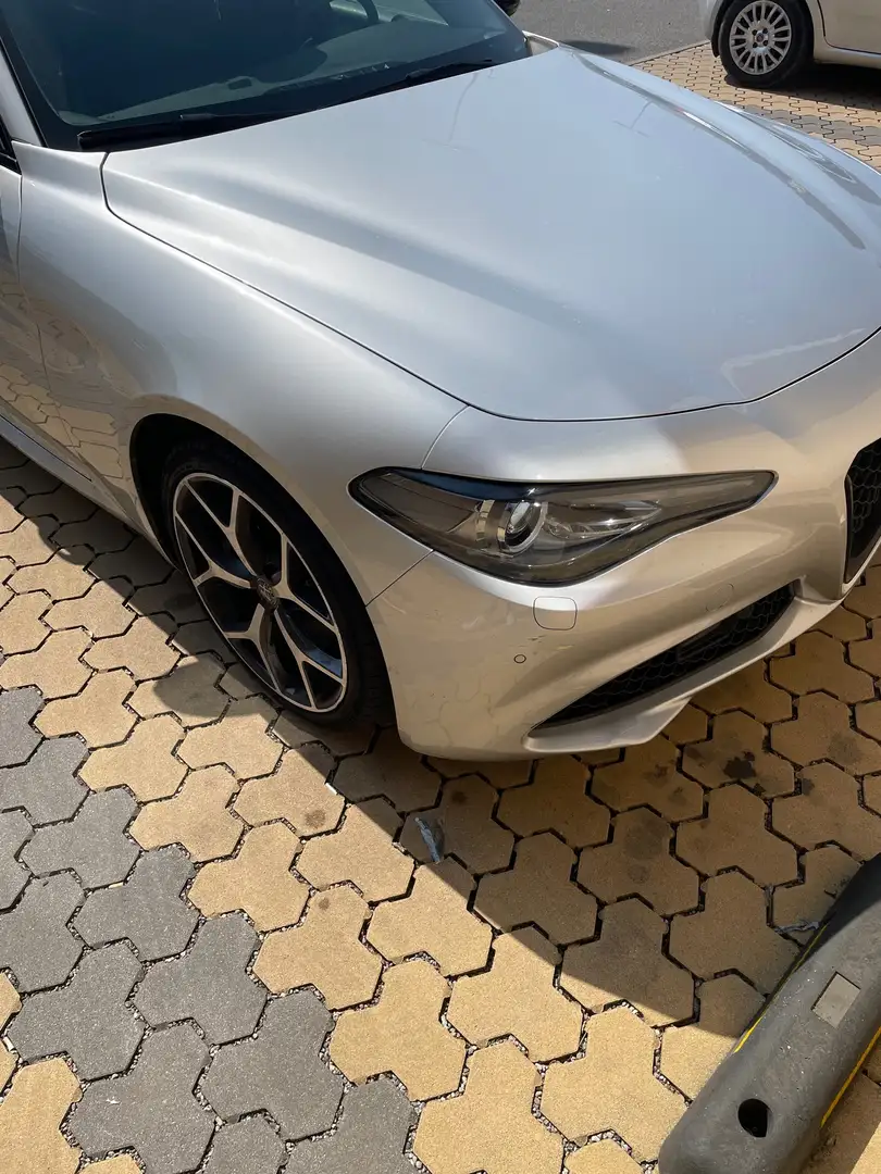 Alfa Romeo Giulia 2.2 t B-Tech 160cv auto - 1