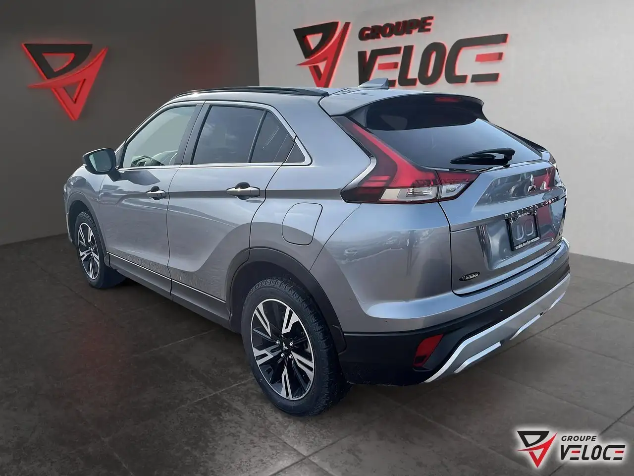Mitsubishi Eclipse Cross снимка Mitsubishi Eclipse Cross