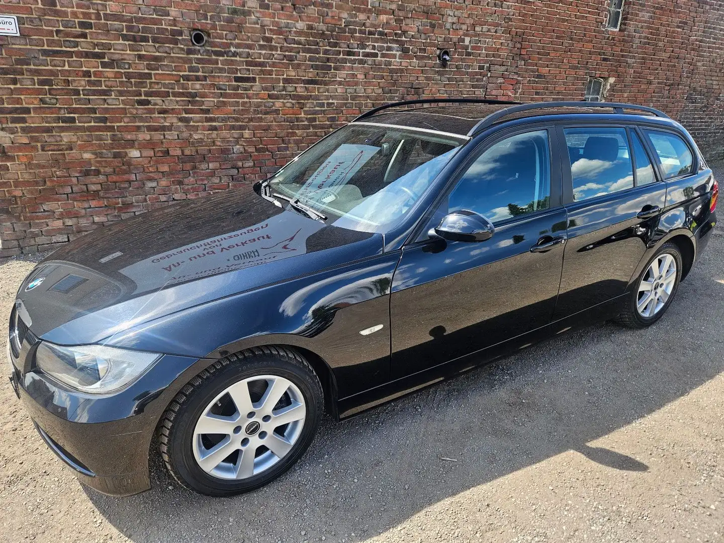 BMW 320 Baureihe 3 Touring 320i Tüv Neu Zwart - 1