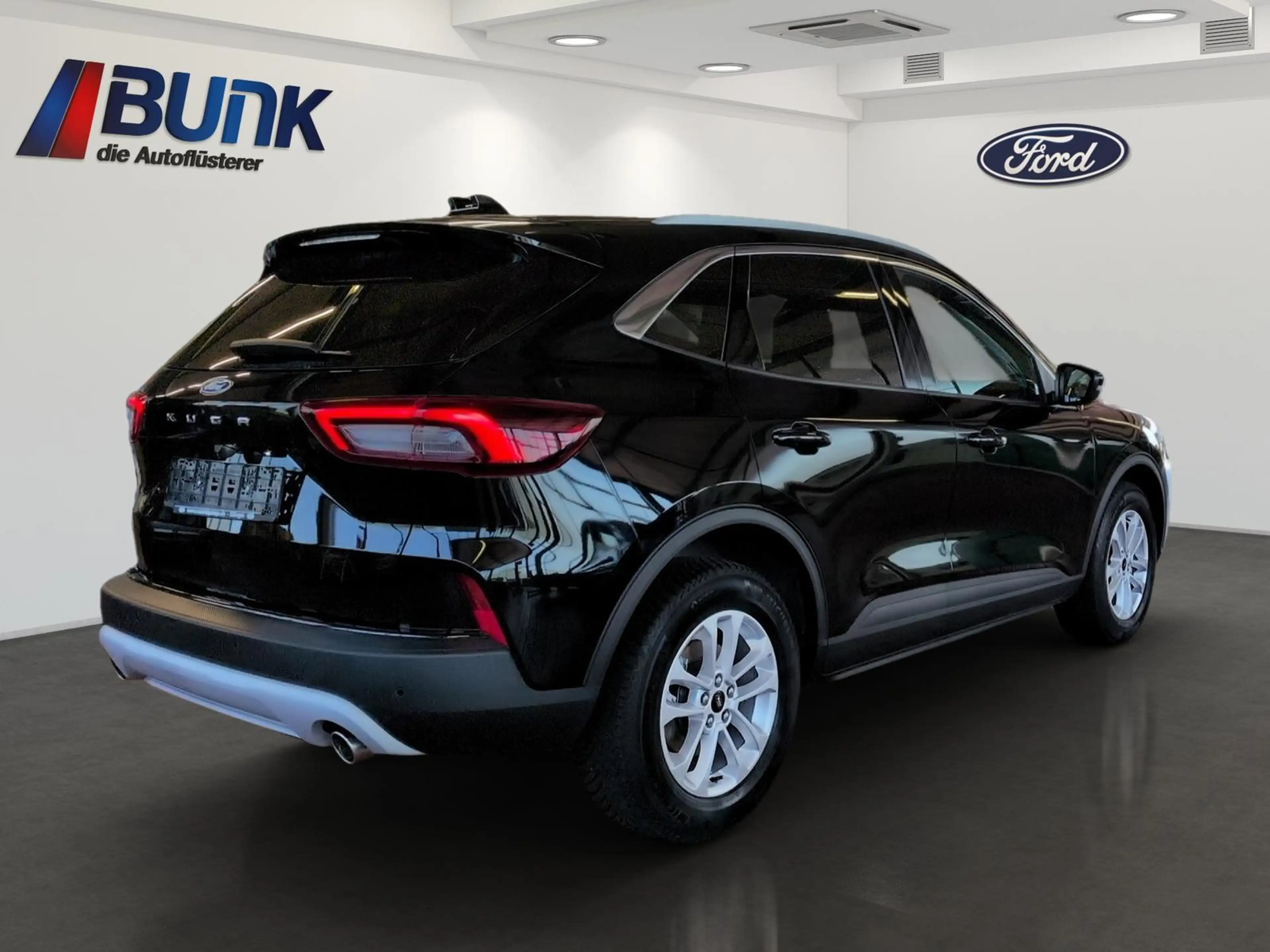 Ford Kuga Titanium 1.5L / Head-up-Display / LED — photo 3