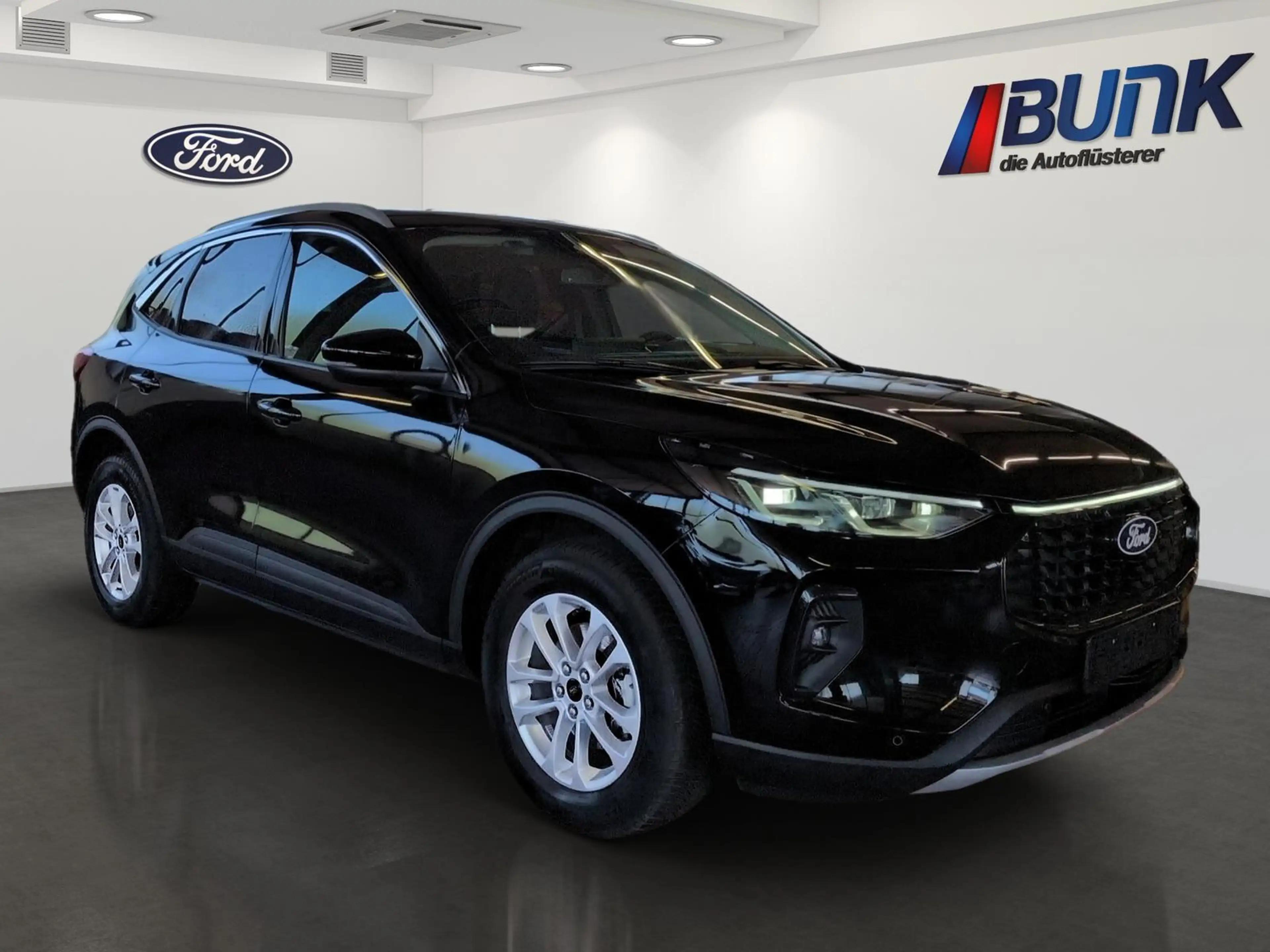 Ford Kuga Titanium 1.5L / Head-up-Display / LED — photo 2