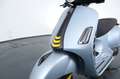 Vespa GTS 300 HPE Super Tech Komplettumbau Grijs - thumbnail 14