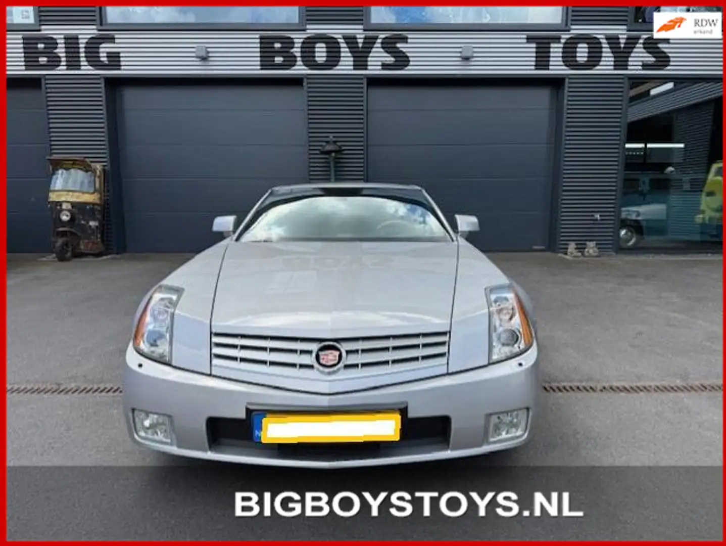 Cadillac XLR 4.6 V8 Convertible Grau - 1