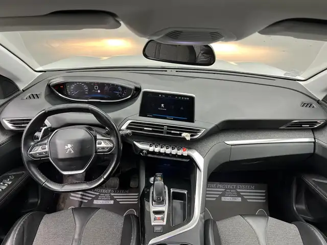 Peugeot 3008 view 7