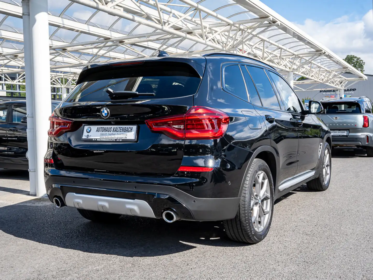 BMW X3 xDrive20i xLine HUD LED NAVI KAMERA SHZ Noir - 2