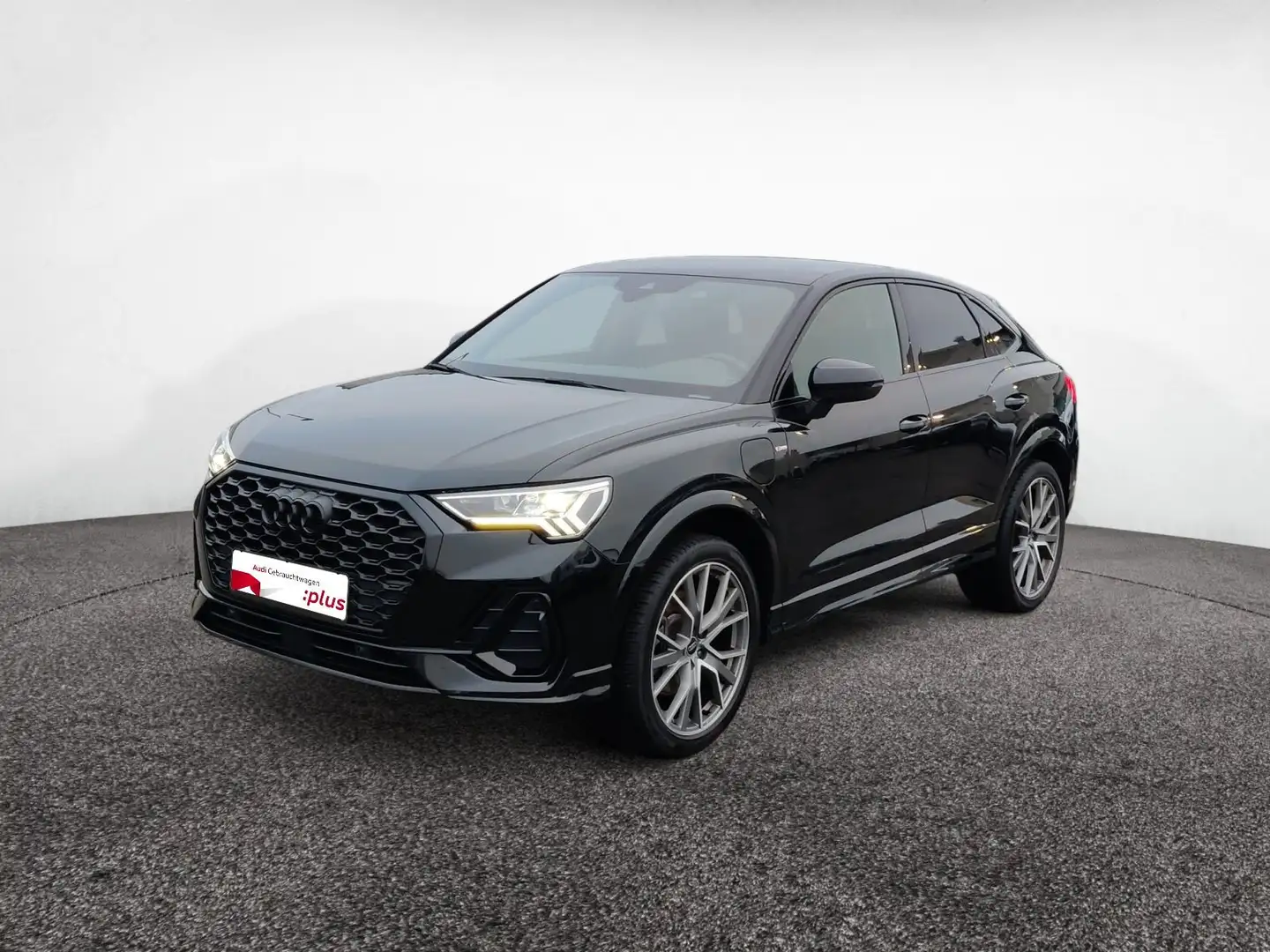 Audi Q3 45 TFSIe S-line S-tronic Schwarz - 2
