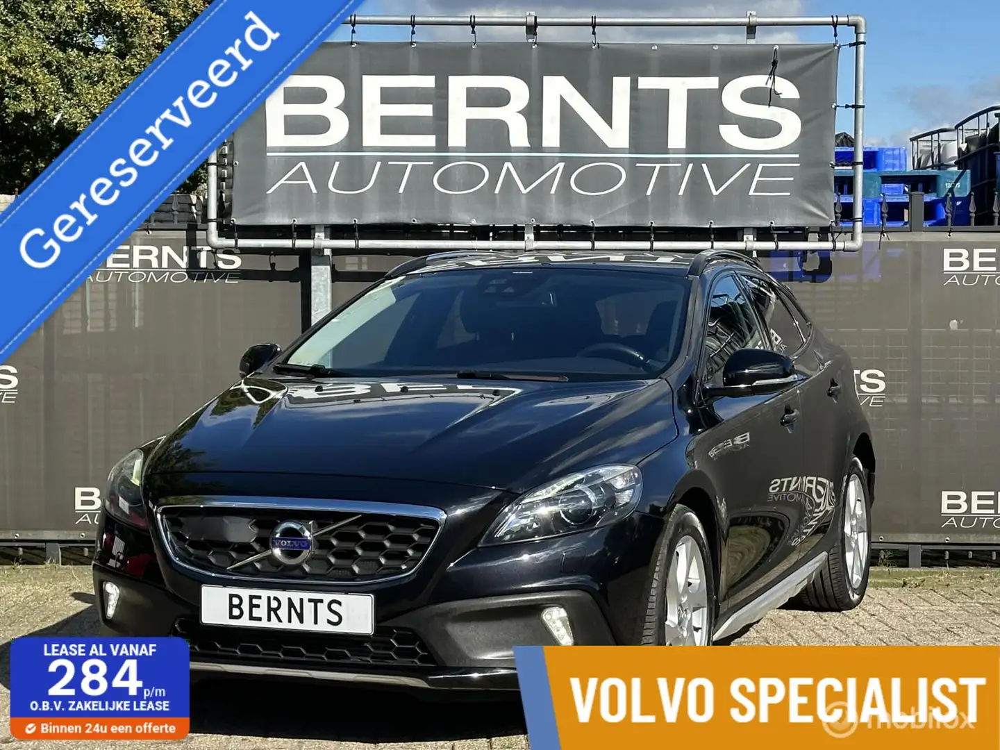 Volvo V40 Cross Country 2.5 T5 AWD Summum 5 Cilinder|Adaptive Cruise contr Noir - 1