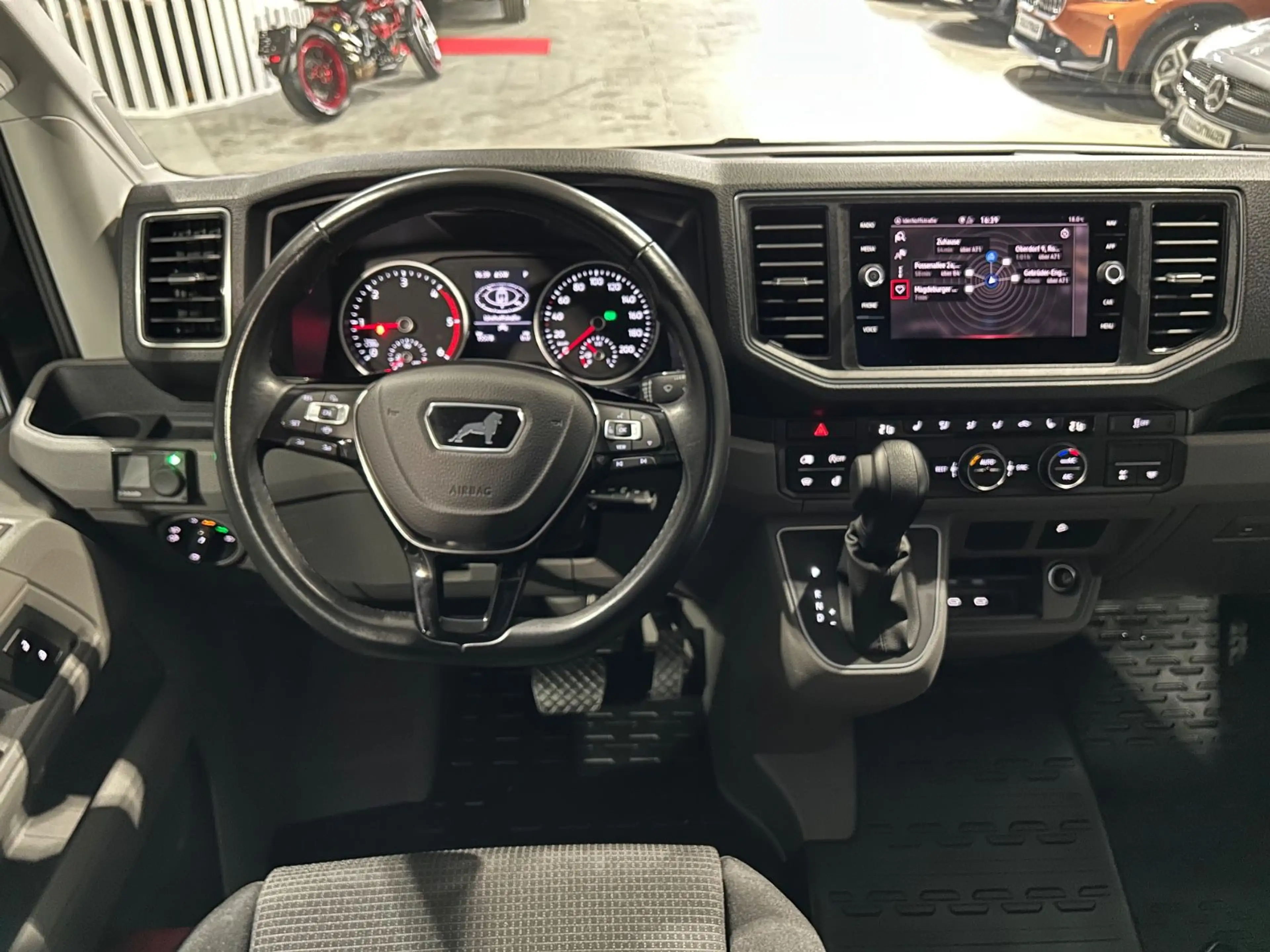 Volkswagen Crafter TGE 3.180 4x4 Kasten L3 H3 lang — photo 12