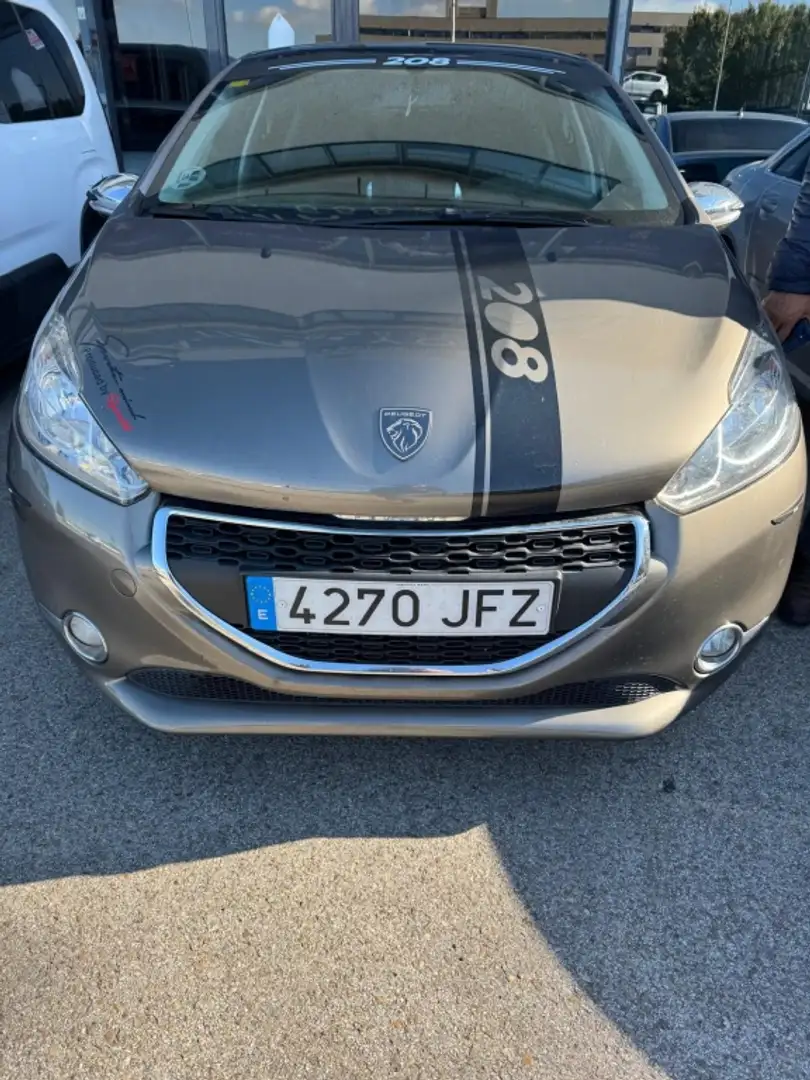 Peugeot 208 1.4HDi Like Burdeos - 1