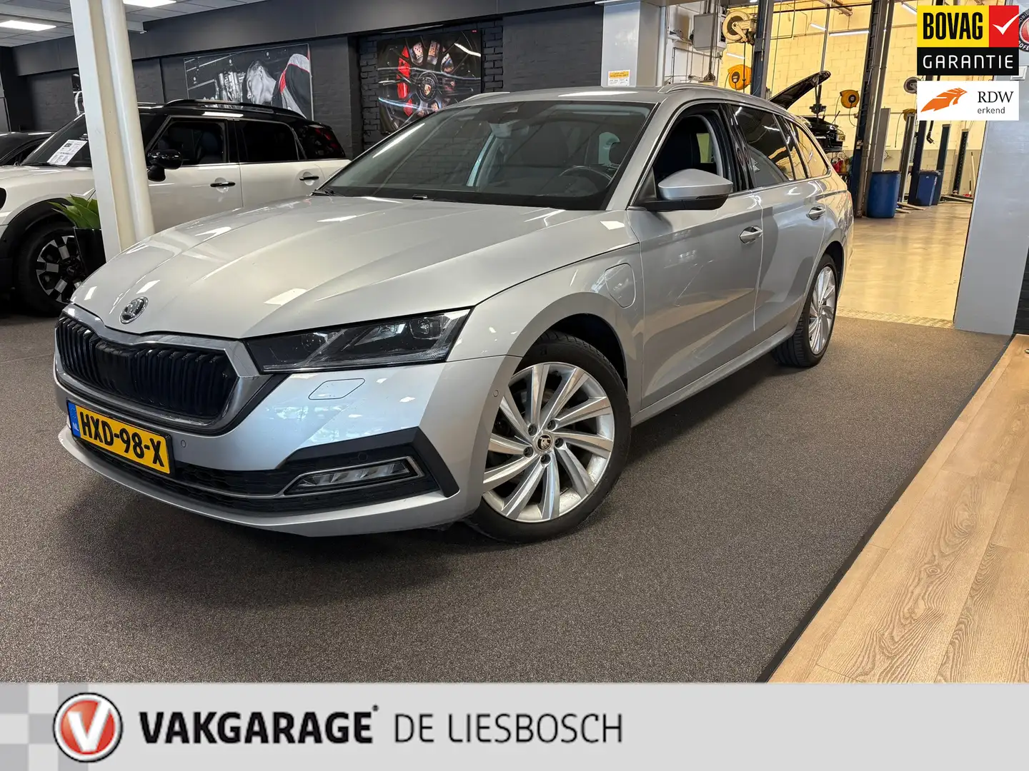 Skoda Octavia Combi 1.4 TSI iV PHEV Business Edition / head-up / Grijs - 1
