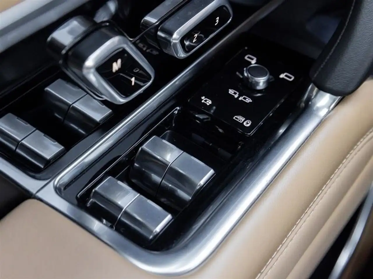 Land Rover Range Rover снимка Land Rover Range Rover