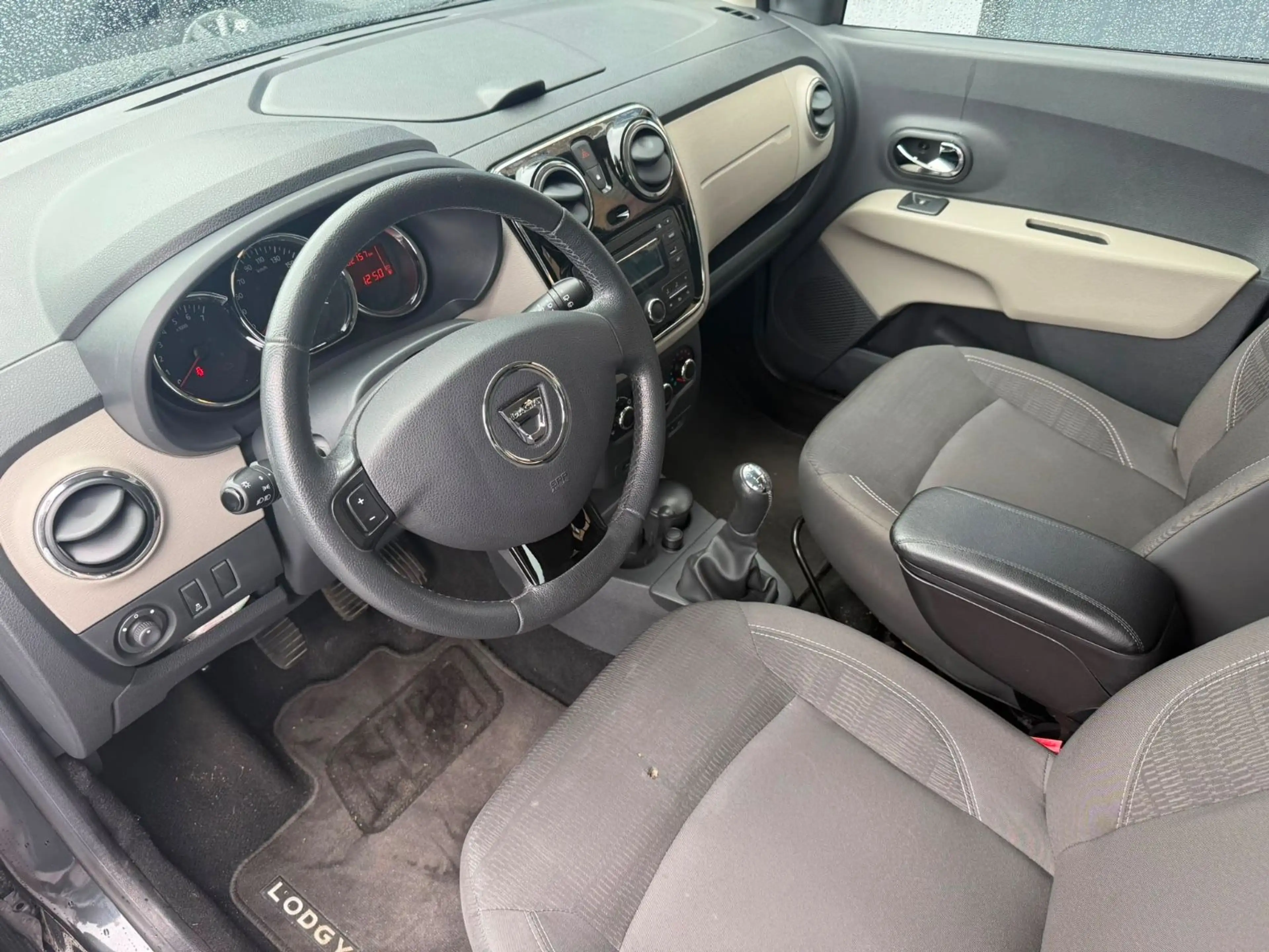 Dacia Lodgy Laureate 1.Hand Lückenlos Scheckheftgepfle — photo 11
