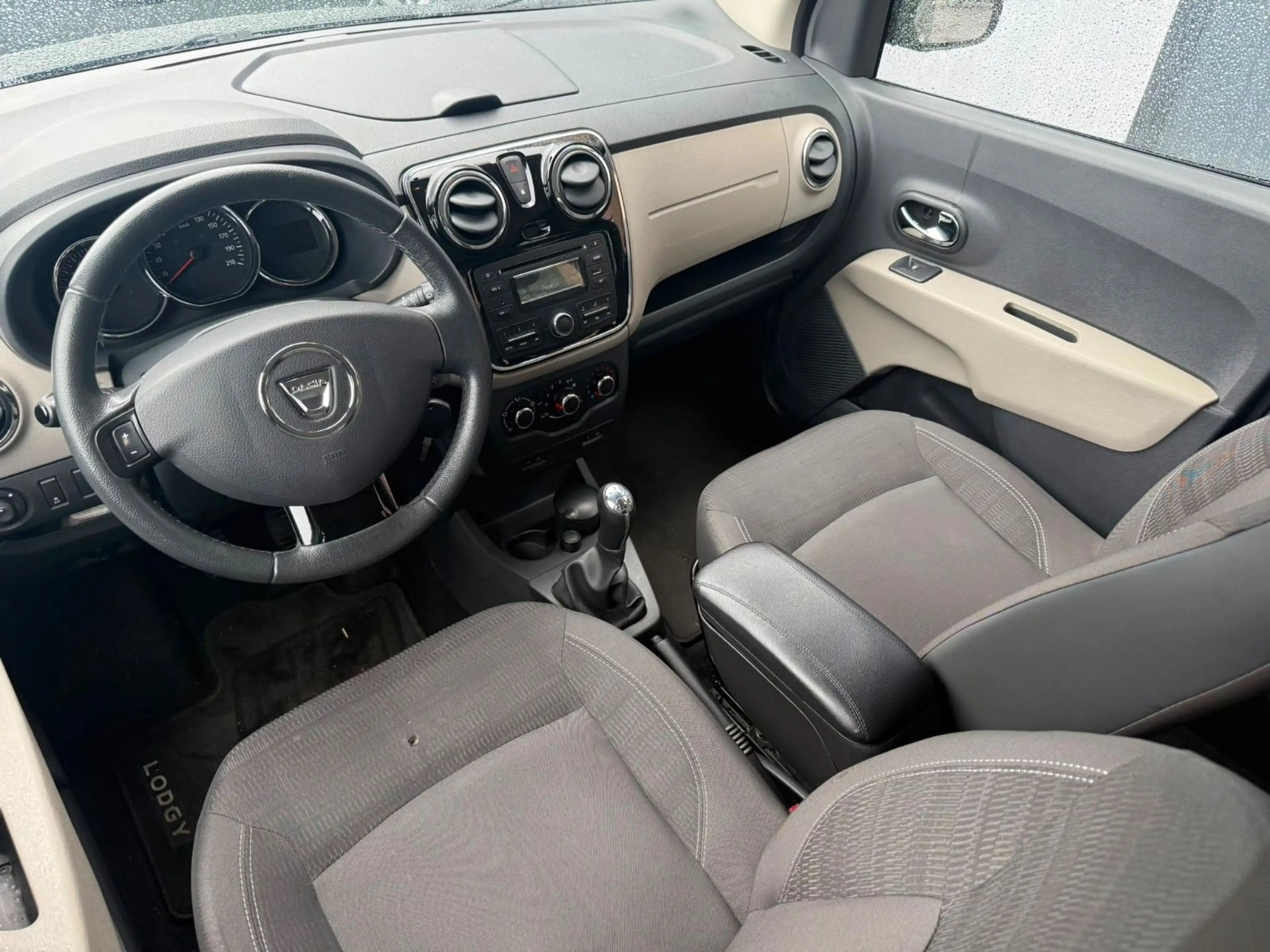 Dacia Lodgy Laureate 1.Hand Lückenlos Scheckheftgepfle — photo 9