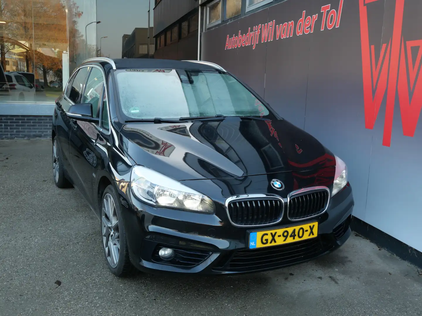 BMW 220 2-serie Active Tourer 220i SPORTLINE | LEER | NAVI Schwarz - 2