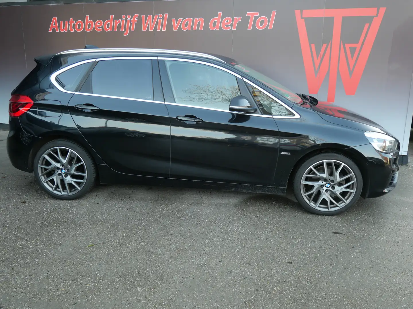 BMW 220 2-serie Active Tourer 220i SPORTLINE | LEER | NAVI Schwarz - 1
