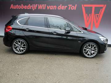 2-serie Active Tourer 220i SPORTLINE | LEER | NAVI