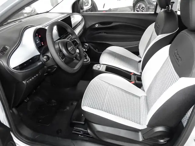 Fiat 500c view 11