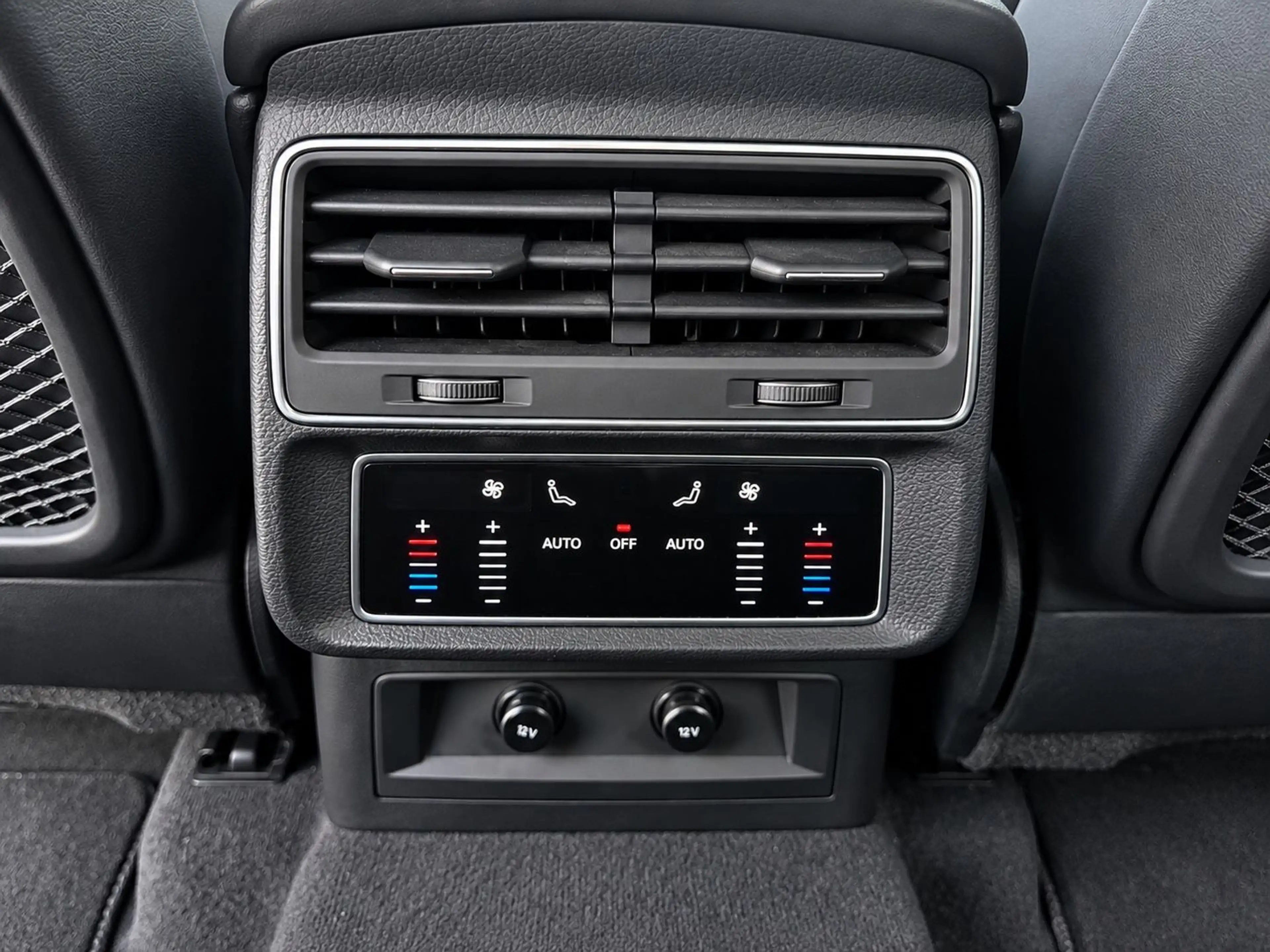 Audi Q7 50 TDI quattro competition plus*S-Line Plus* — photo 14