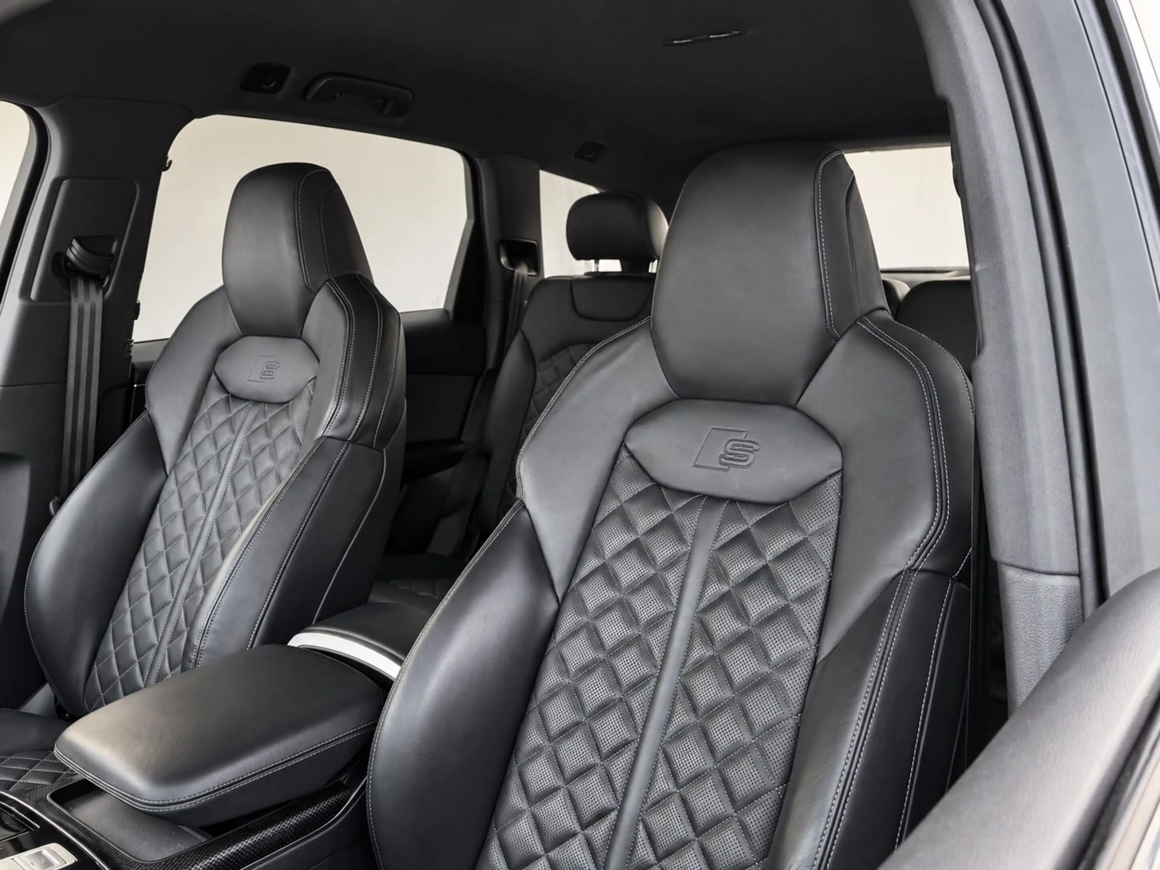 Audi Q7 50 TDI quattro competition plus*S-Line Plus* — photo 12