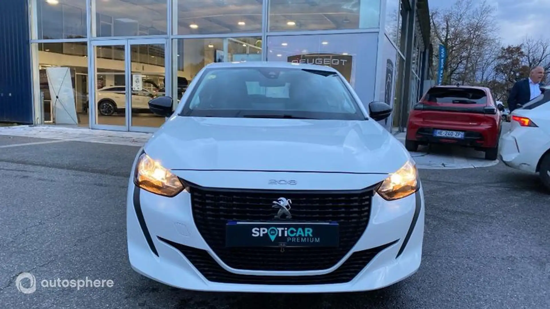 Peugeot 208 1.5 BlueHDi 100 Premium - 2