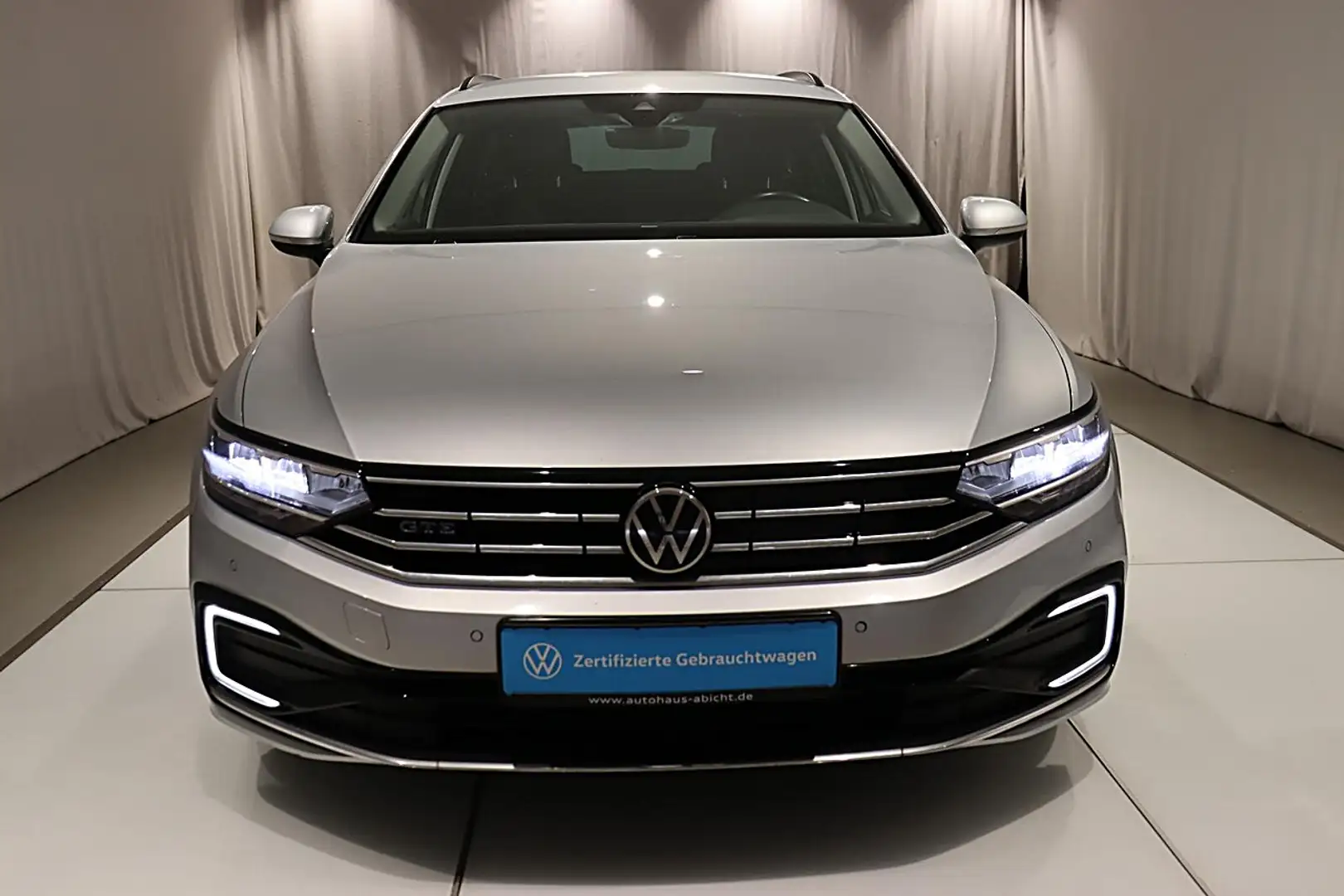 Volkswagen Passat Variant GTE 1.4 TSI DSG ACC TravelAssist LED NAVI KAMERA Plateado - 2