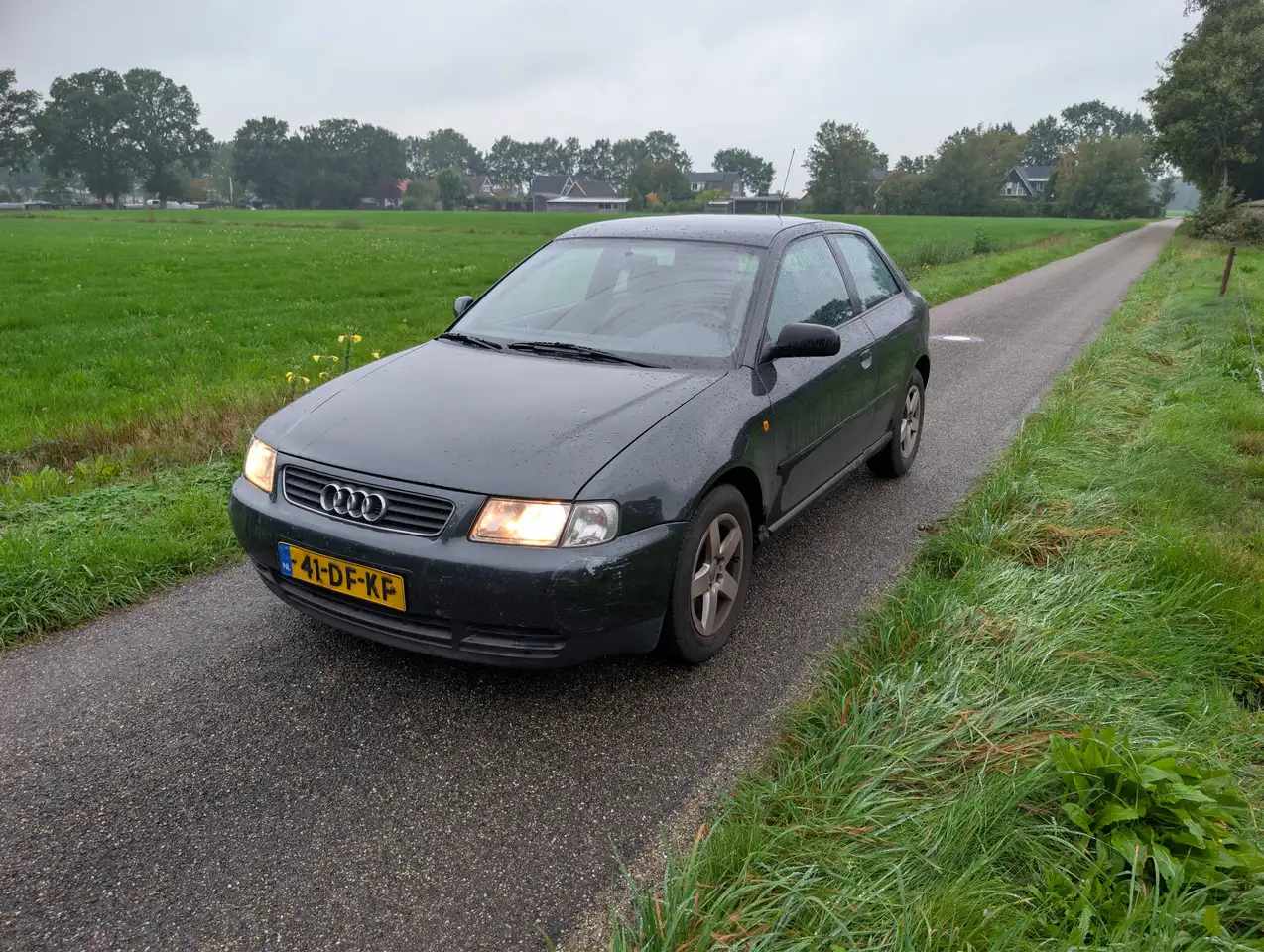 Audi A3 1.9 TDI Attraction, foto 2