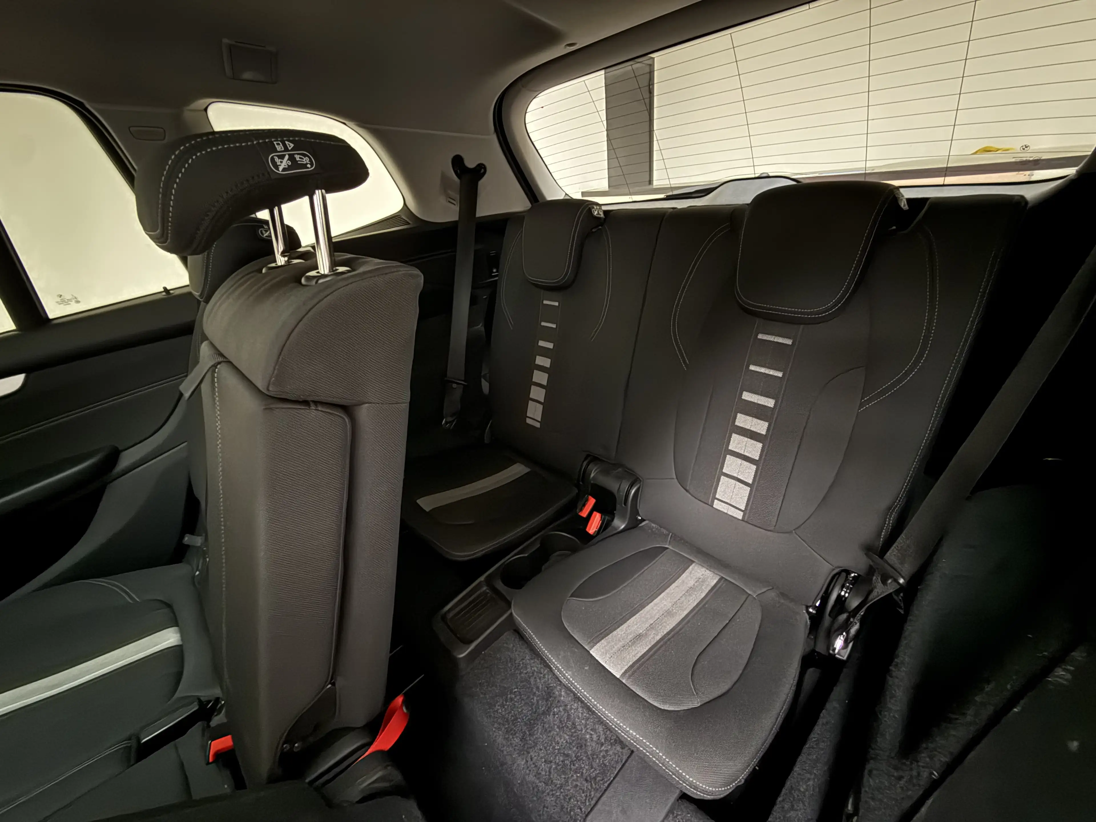 BMW 218 Gran Coupé 218iA OPF — photo 9