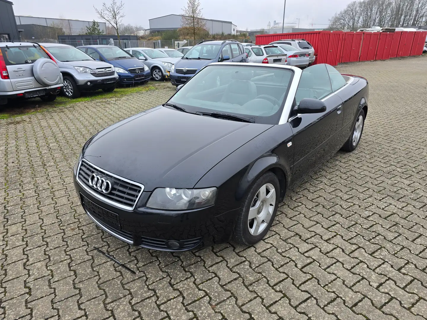 Audi A4 2.4 Schwarz - 1