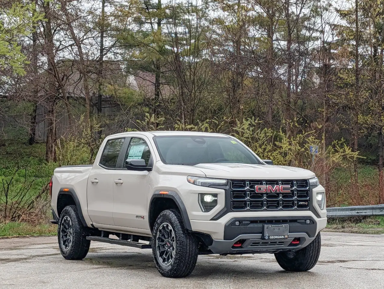 GMC Canyon снимка GMC Canyon