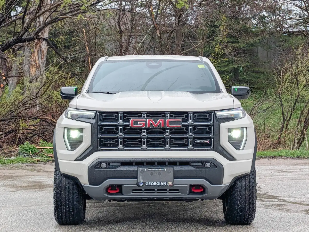 GMC Canyon снимка GMC Canyon