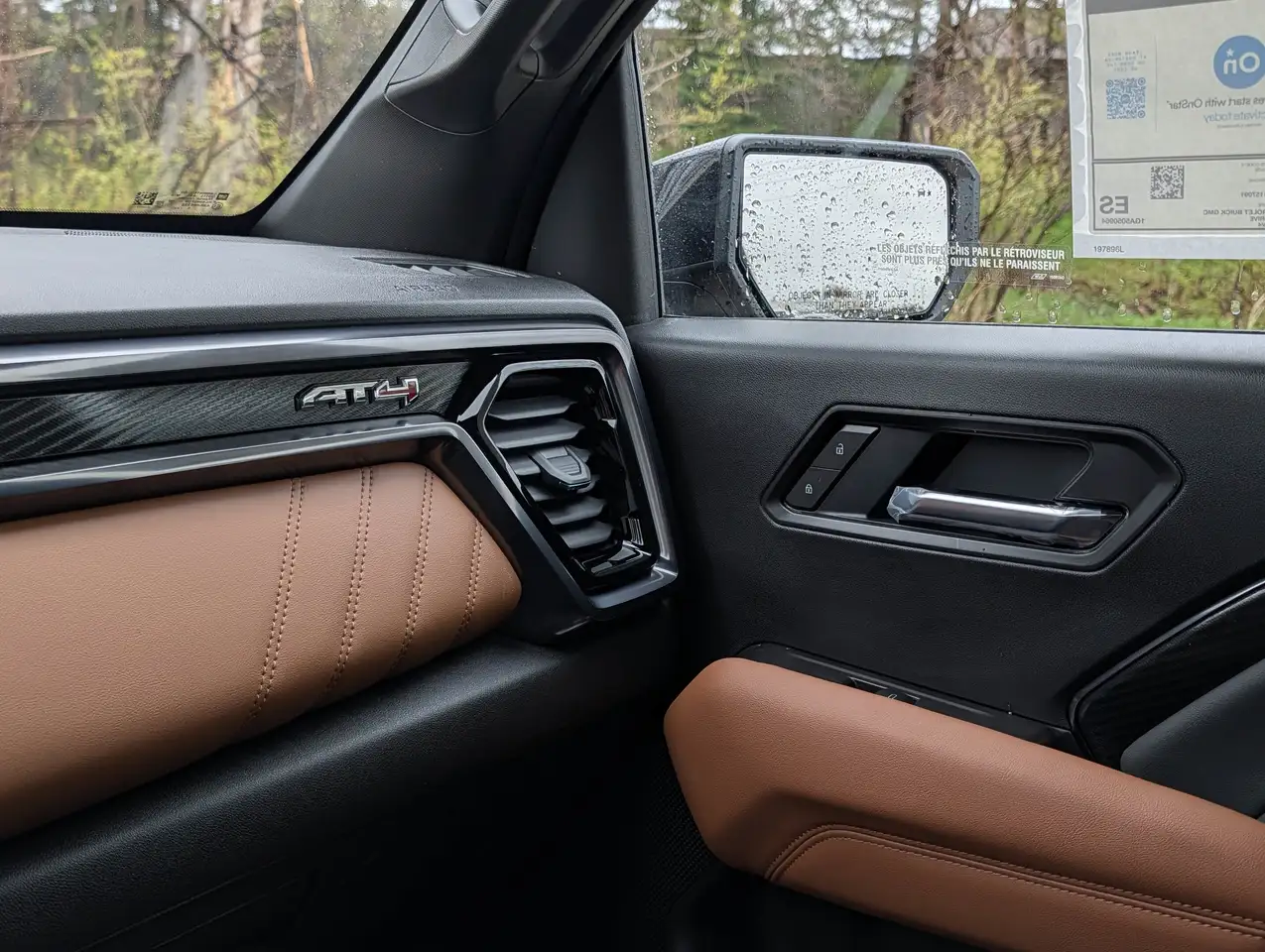 GMC Canyon снимка GMC Canyon