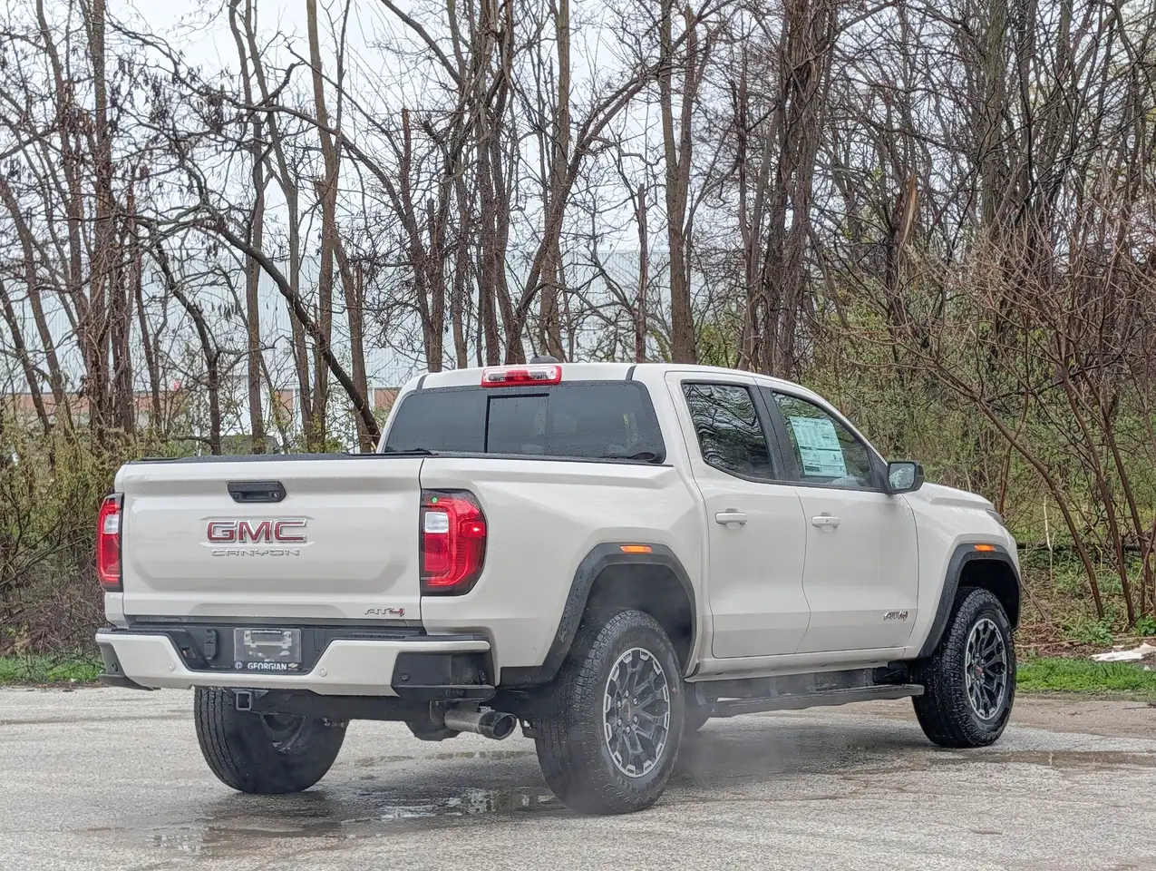 GMC Canyon снимка GMC Canyon