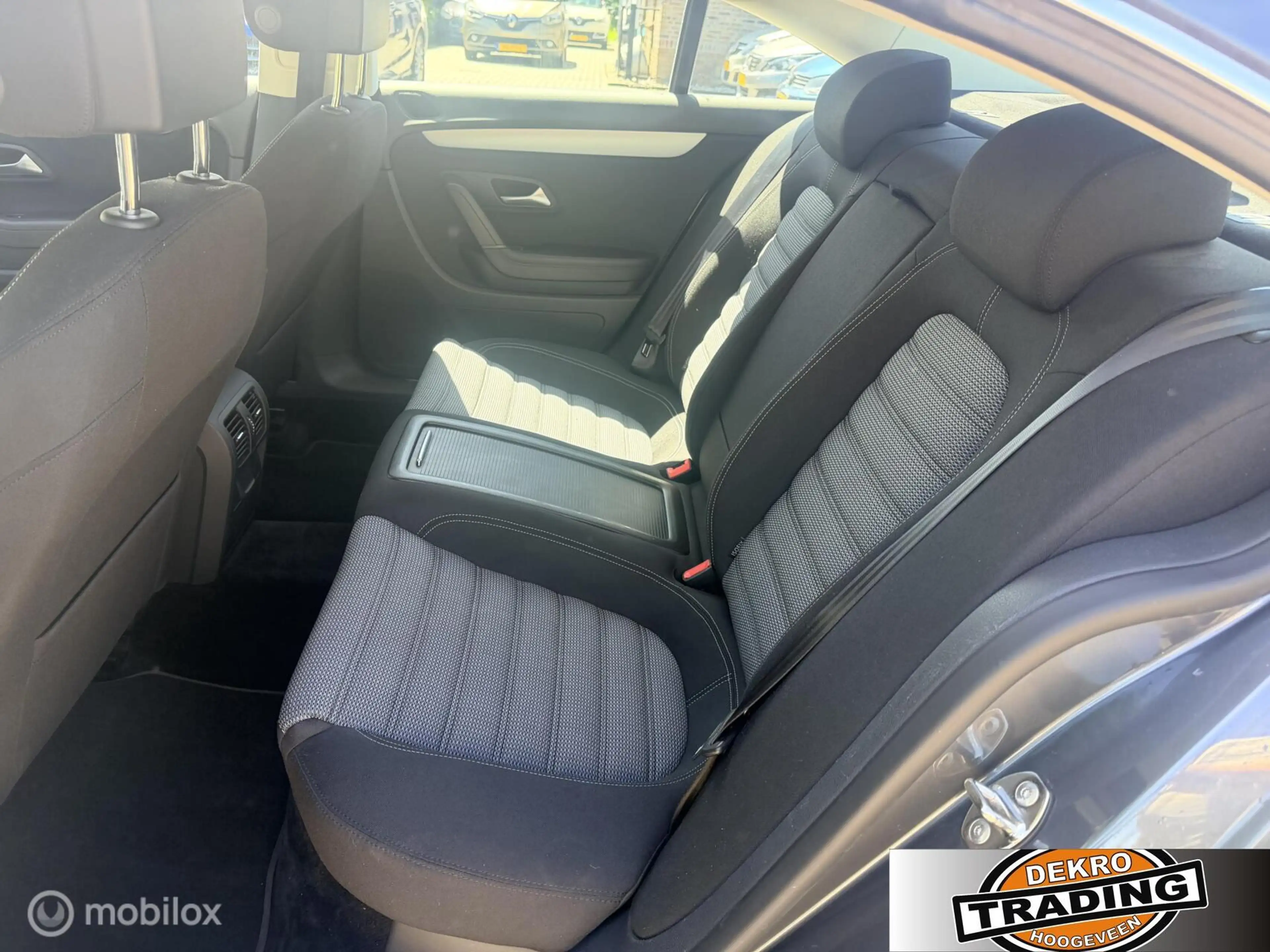 Volkswagen CC 1.8 TSI — photo 10