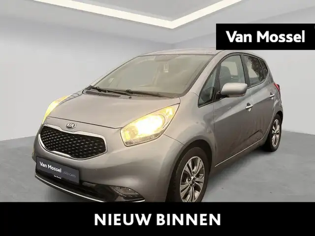 Kia Venga World Edition 1.6 ISG INCL WINTERBANDEN SET !