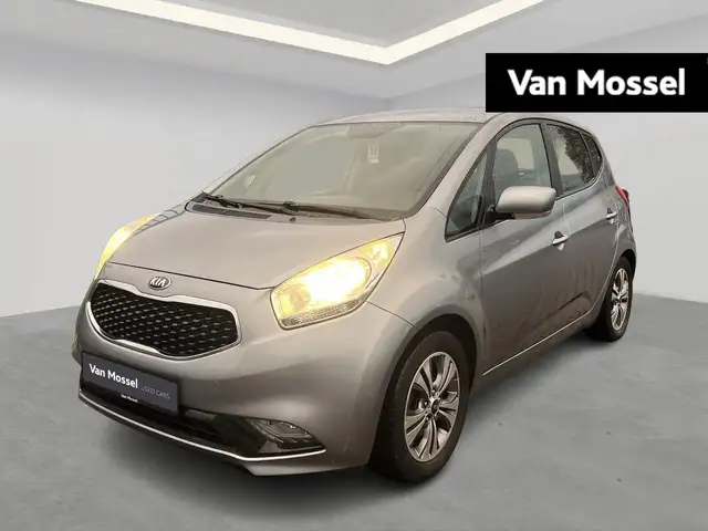 Kia Venga World Edition 1.6 ISG INCL WINTERBANDEN SET !