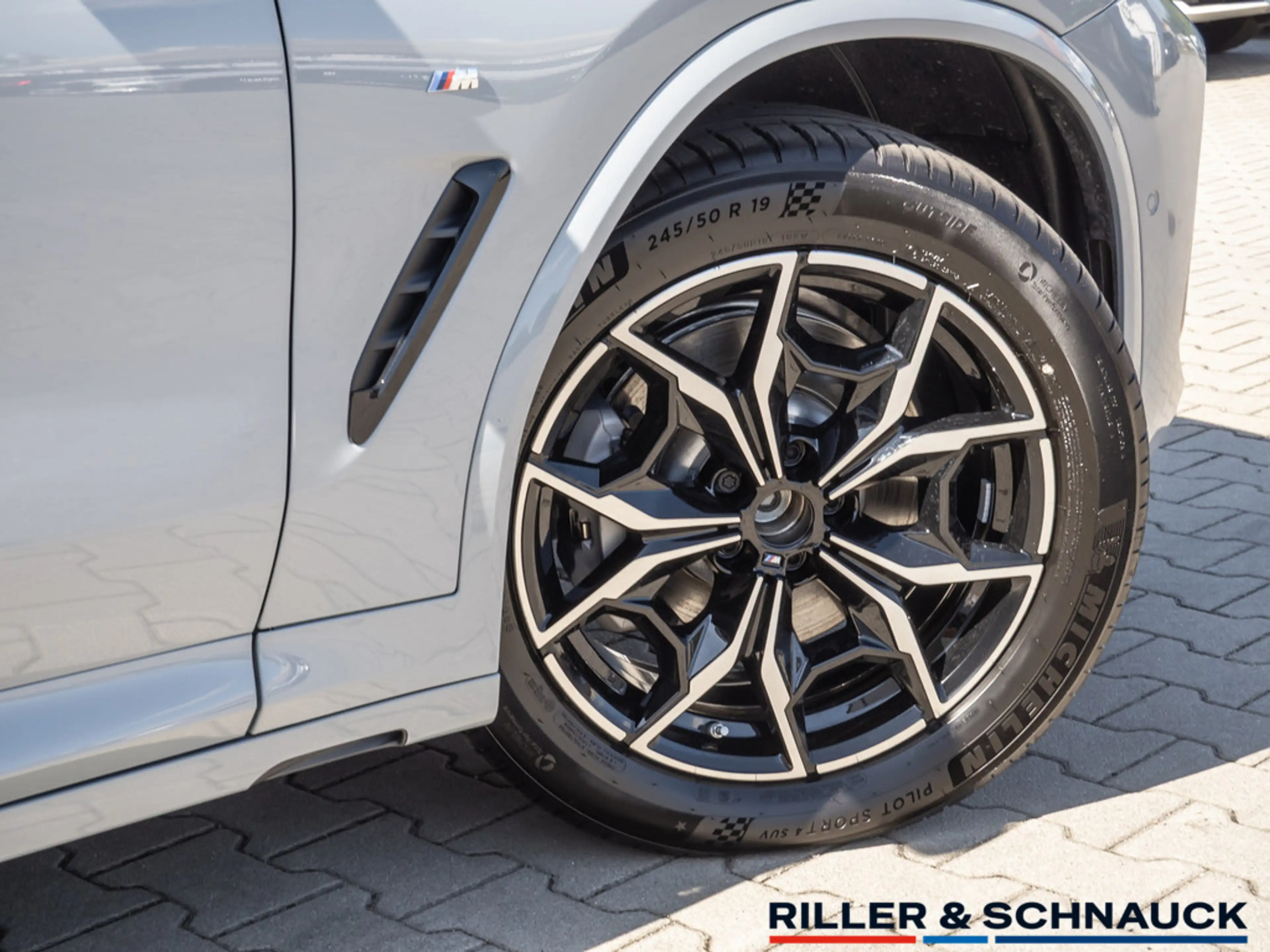 BMW X4 xDrive 30d M-Sport H/K HUD PANO LASER 360° — photo 5