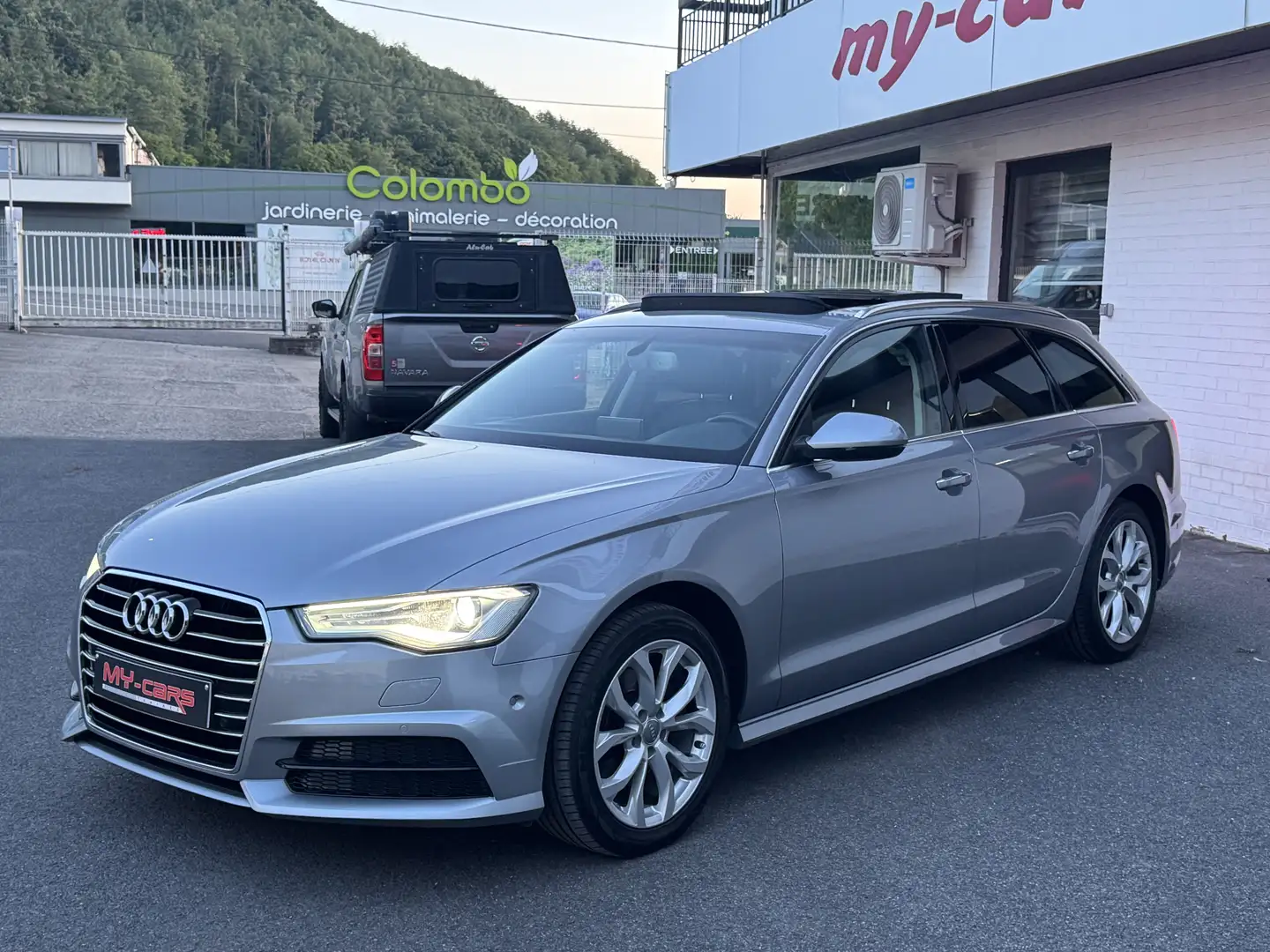 Audi A6 A6 BREAK S-LINE PANORAMIQUE GPS CUIR XENON Gris - 1