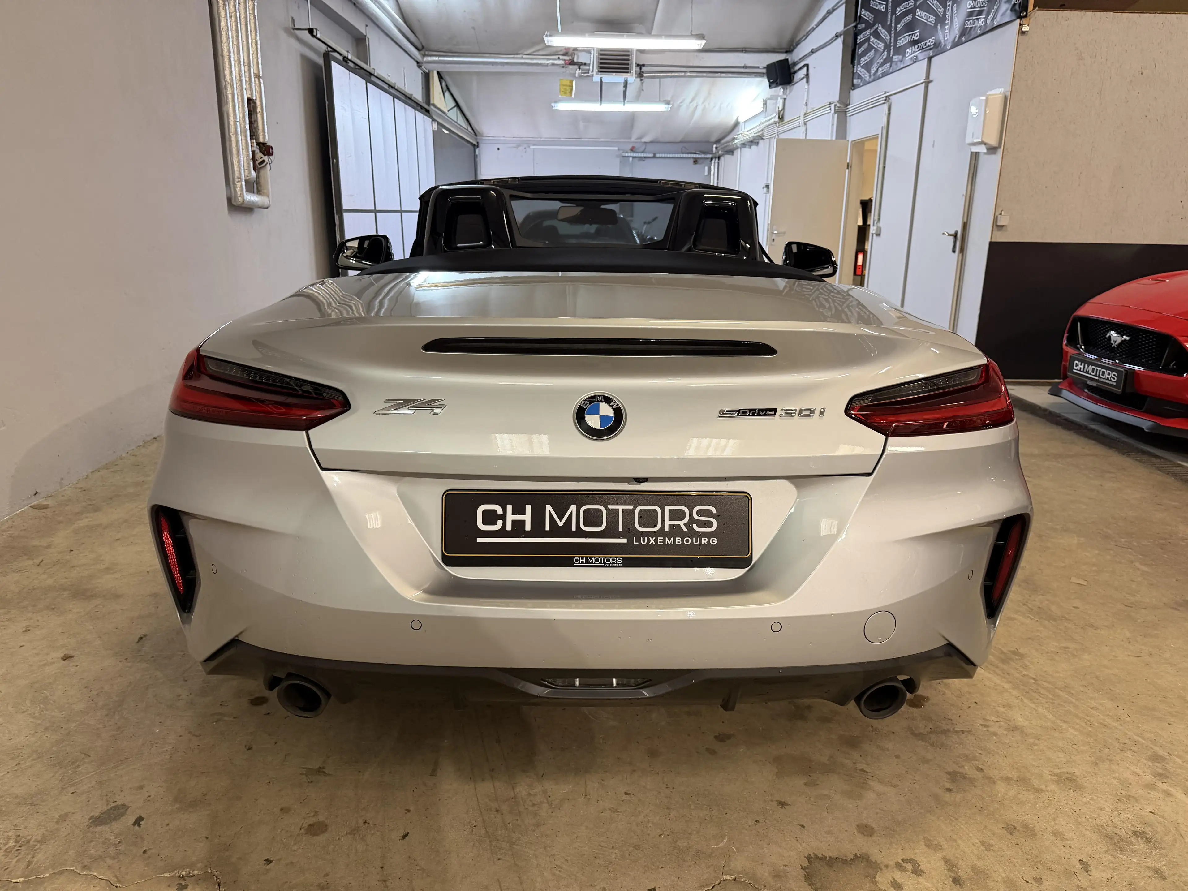 BMW Z4 30i M Sport — photo 6