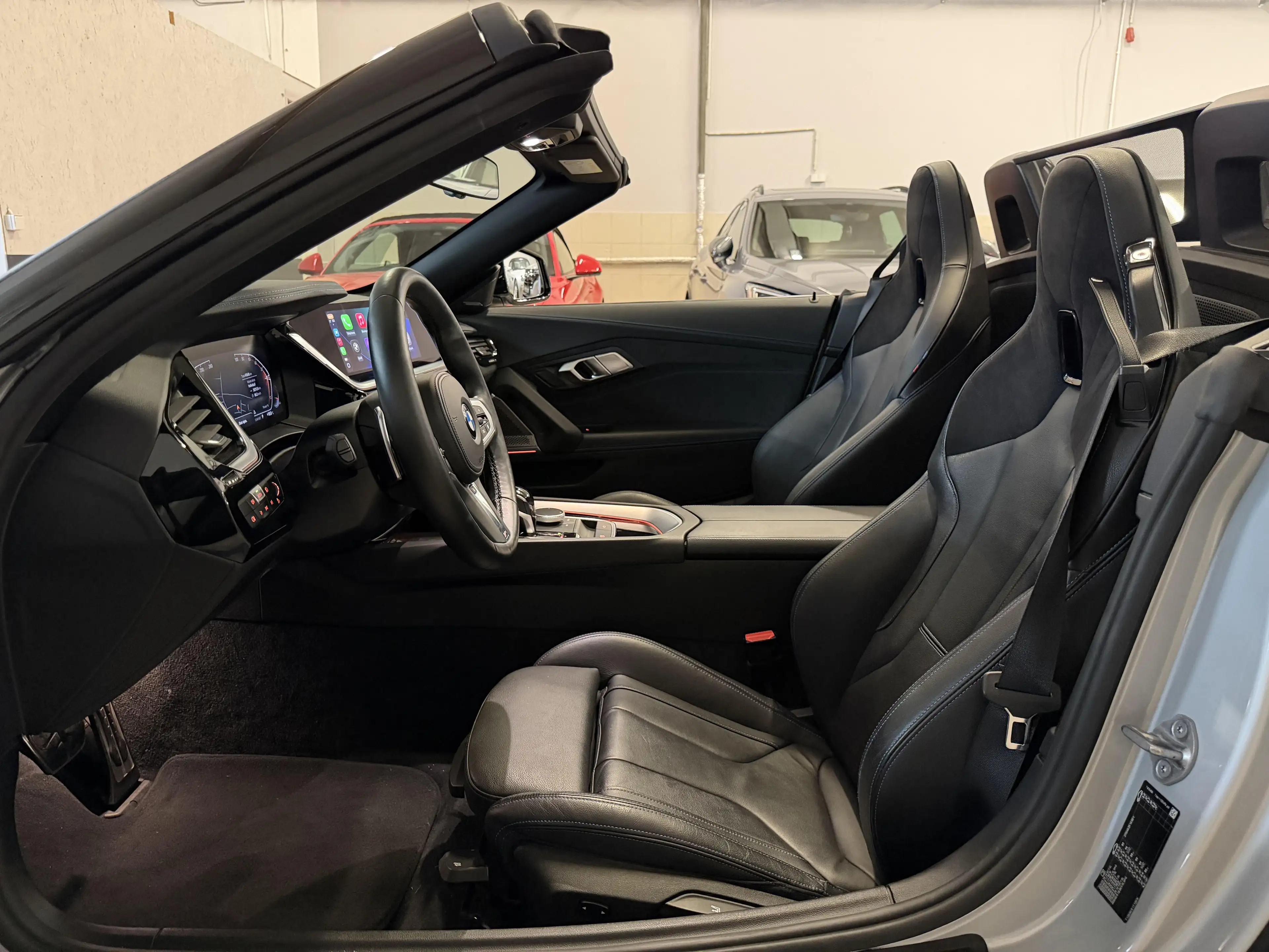 BMW Z4 30i M Sport — photo 12