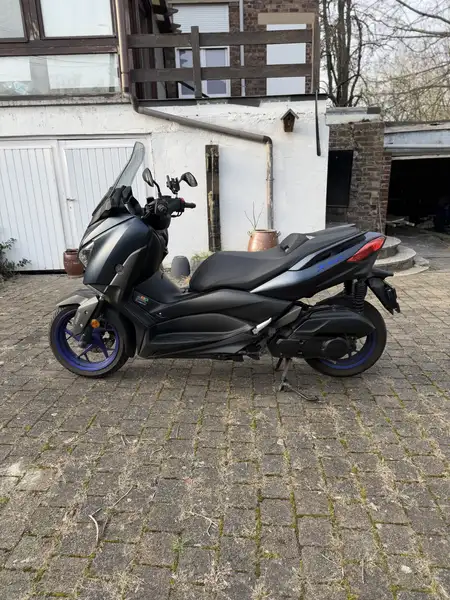 Yamaha X-Max 125 - foto 7