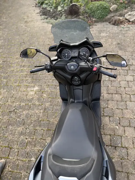 Yamaha X-Max 125 - foto 3