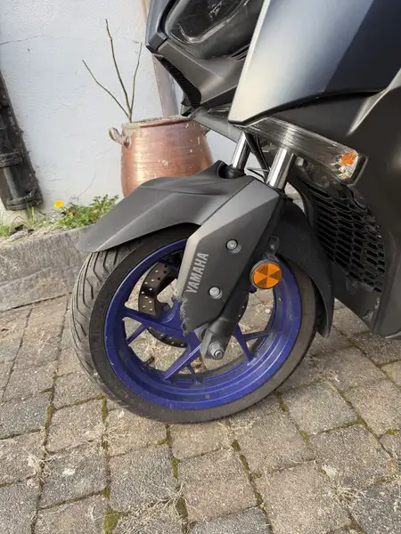 Yamaha X-Max 125 - foto 4