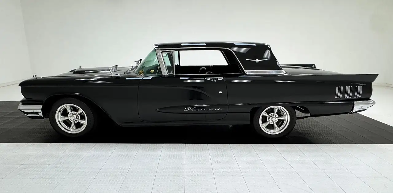 Ford Thunderbird Hardtop, foto 2
