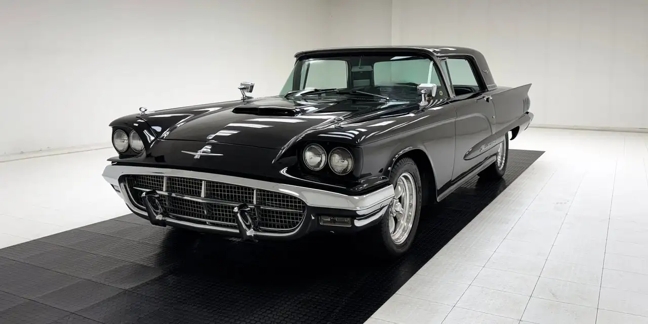 Ford Thunderbird Hardtop, foto 1