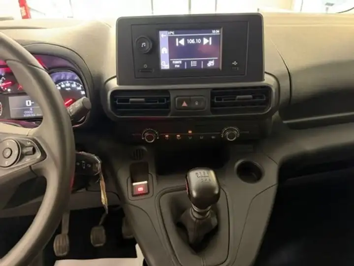 Opel Combo 2023, foto 16