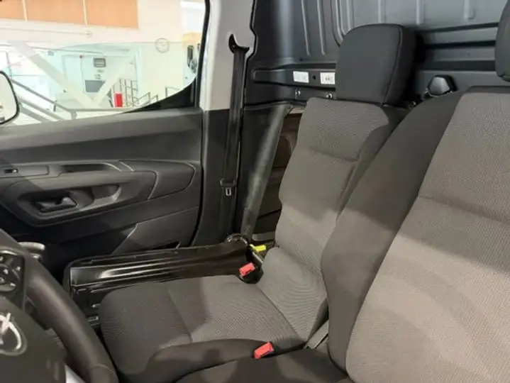 Opel Combo 2023, foto 31